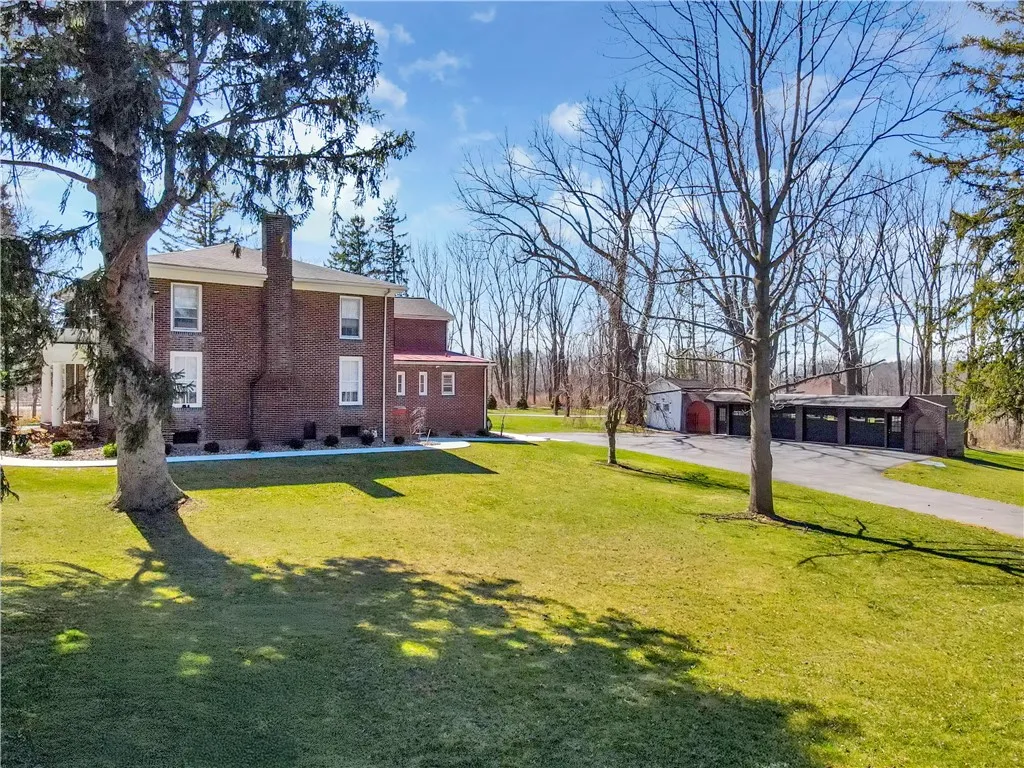 3611 Union Street, Chili, New York 14514, Chili, New York 14514, 4 Bedrooms Bedrooms, 10 Rooms Rooms,2 BathroomsBathrooms,Residential Lease,For Rent,3611 Union Street, Chili, New York 14514,R1623748