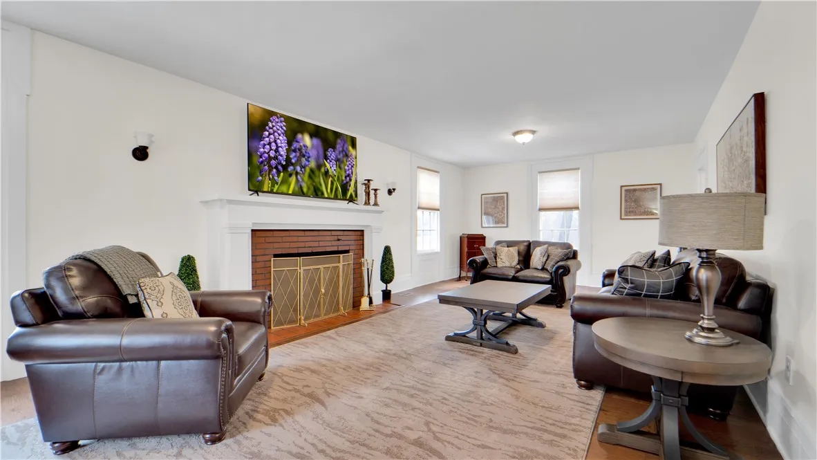 3611 Union Street, Chili, New York 14514, Chili, New York 14514, 4 Bedrooms Bedrooms, 10 Rooms Rooms,2 BathroomsBathrooms,Residential Lease,For Rent,3611 Union Street, Chili, New York 14514,R1623748