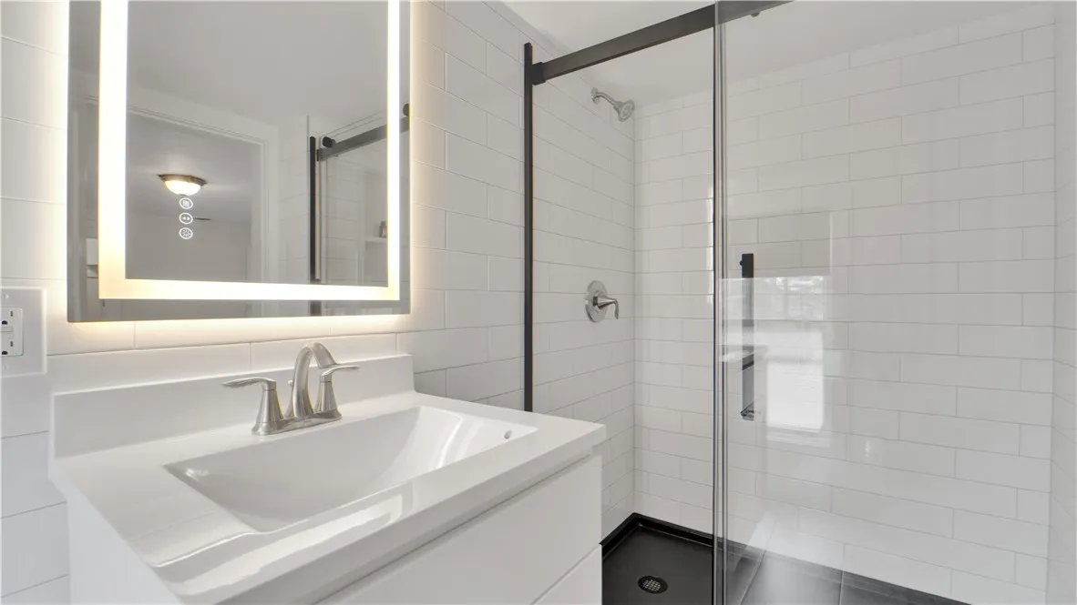 3611 Union Street, Chili, New York 14514, Chili, New York 14514, 4 Bedrooms Bedrooms, 10 Rooms Rooms,2 BathroomsBathrooms,Residential Lease,For Rent,3611 Union Street, Chili, New York 14514,R1623748
