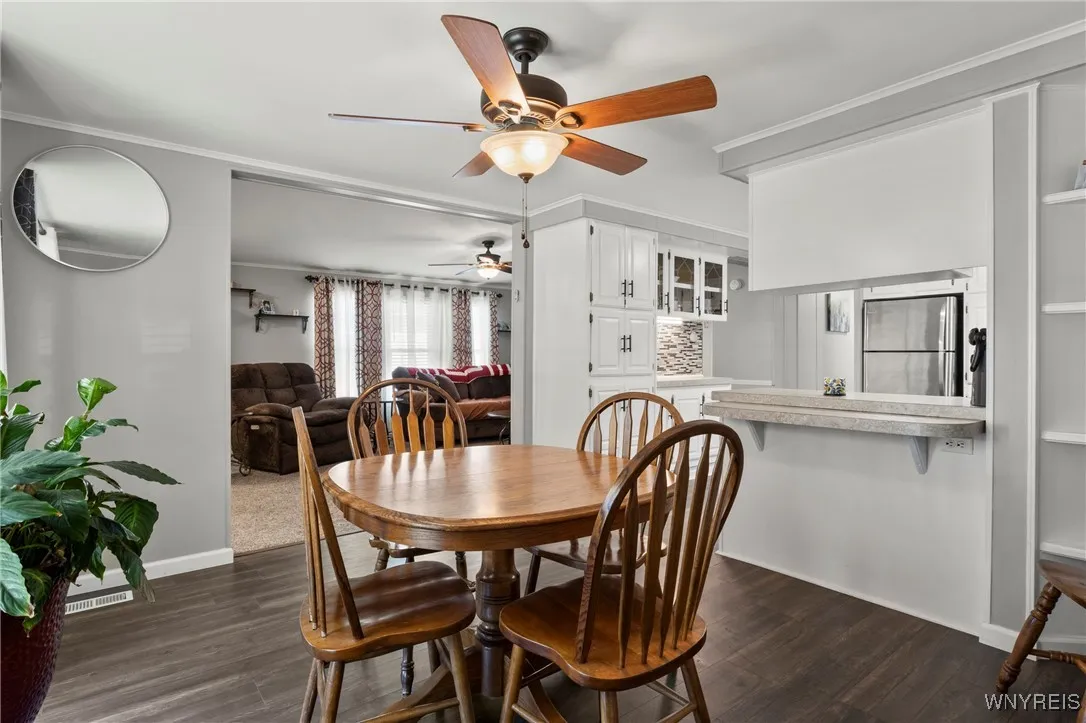 28 North Eaglecrest Drive, Hamburg, New York 14075, Hamburg, New York 14075, 3 Bedrooms Bedrooms, 7 Rooms Rooms,2 BathroomsBathrooms,Residential,For Sale,28 North Eaglecrest Drive, Hamburg, New York 14075,B1623953