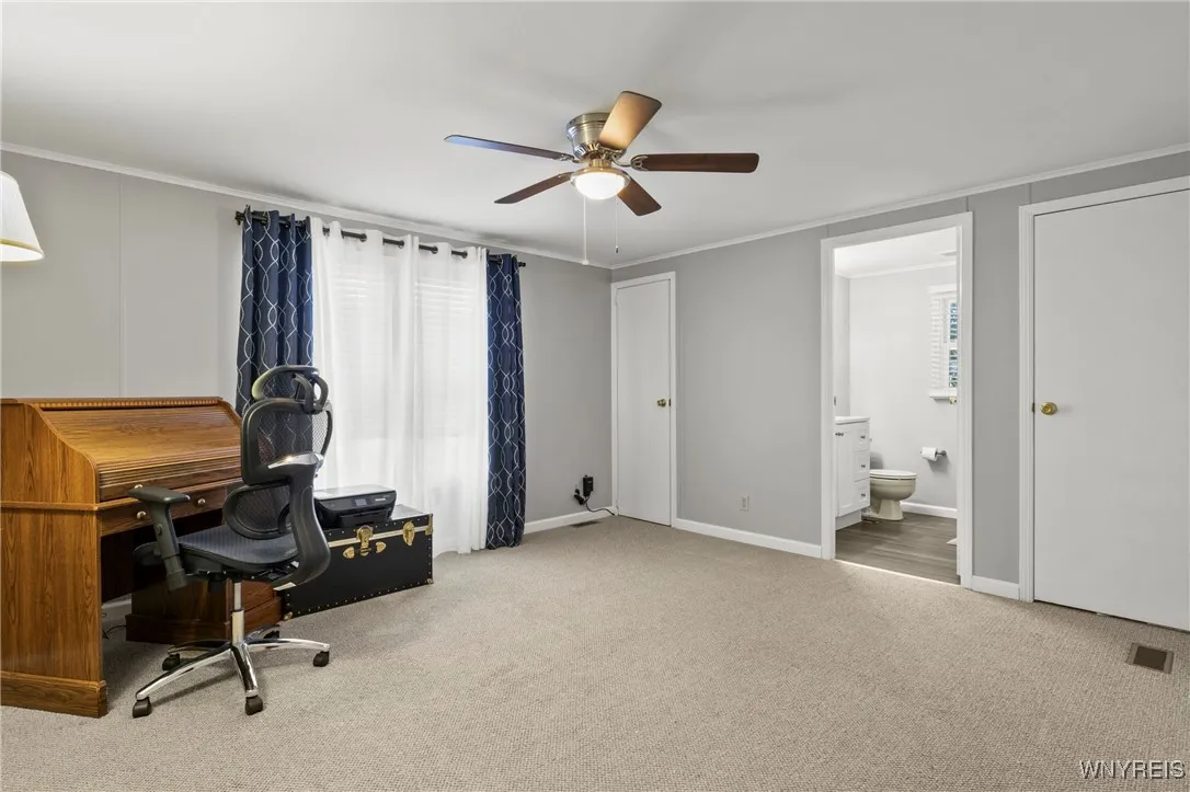 2nd Bedroom w/ ensuite
