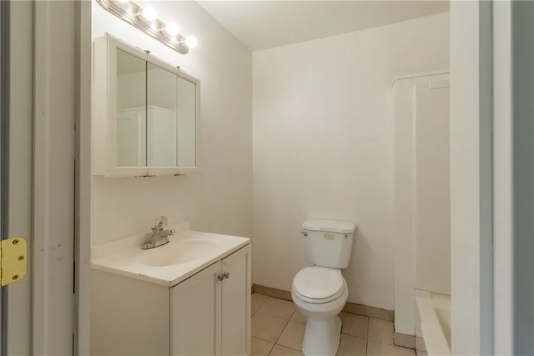 3186 Church Street, Caledonia, New York 14423, Caledonia, New York 14423, 5 Bedrooms Bedrooms, 8 Rooms Rooms,2 BathroomsBathrooms,Residential,For Sale,3186 Church Street, Caledonia, New York 14423,R1622701
