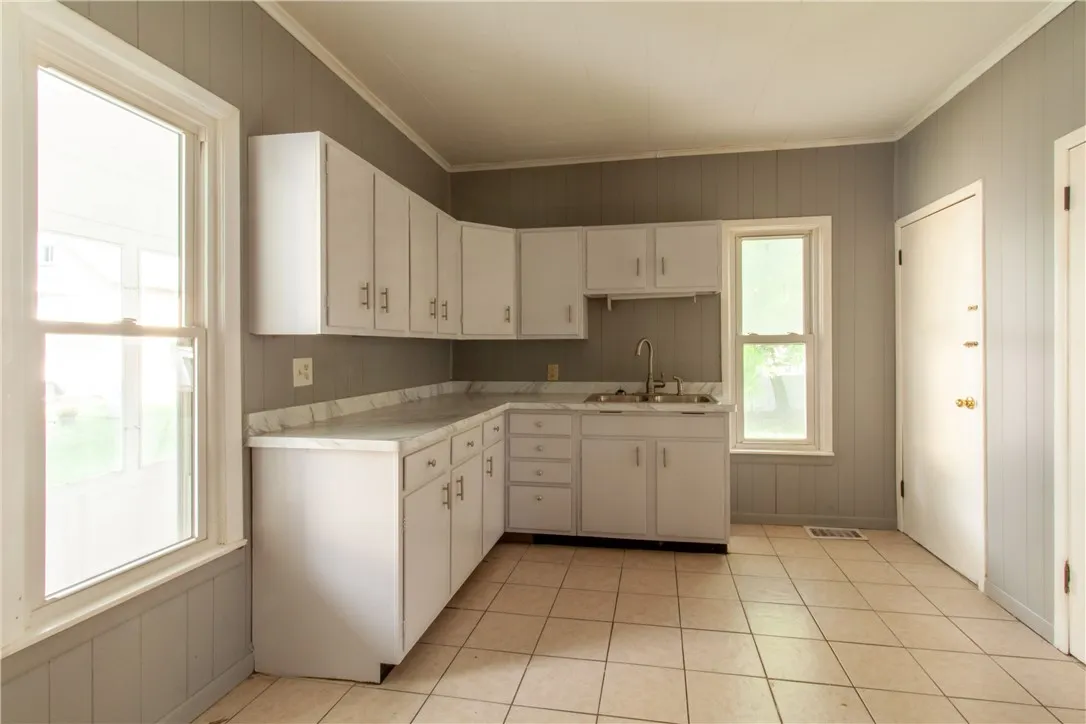 3186 Church Street, Caledonia, New York 14423, Caledonia, New York 14423, 5 Bedrooms Bedrooms, 8 Rooms Rooms,2 BathroomsBathrooms,Residential,For Sale,3186 Church Street, Caledonia, New York 14423,R1622701