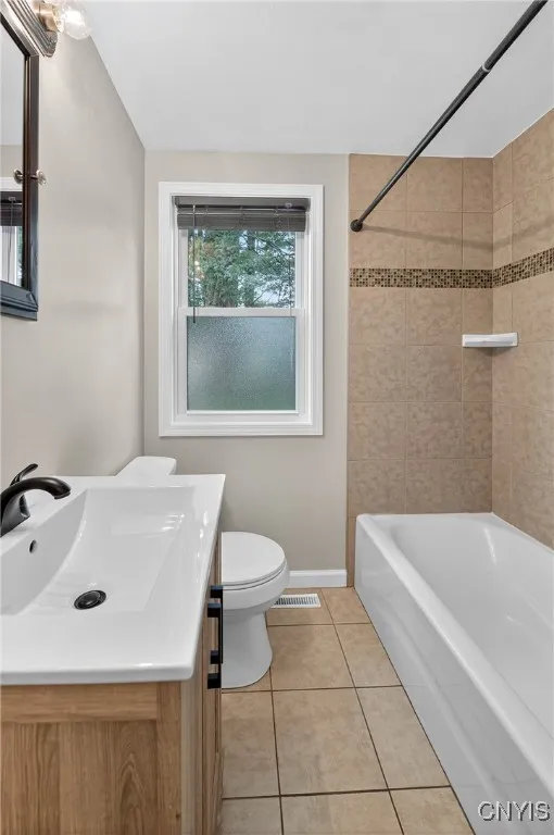 111 Patricia Lane, Cicero, New York 13212, Cicero, New York 13212, 3 Bedrooms Bedrooms, 9 Rooms Rooms,2 BathroomsBathrooms,Residential Lease,For Rent,111 Patricia Lane, Cicero, New York 13212,S1623875