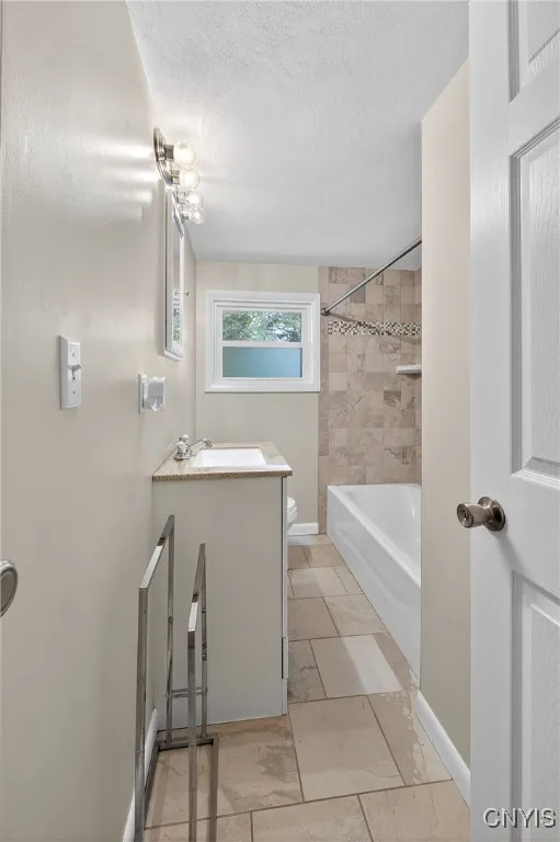 111 Patricia Lane, Cicero, New York 13212, Cicero, New York 13212, 3 Bedrooms Bedrooms, 9 Rooms Rooms,2 BathroomsBathrooms,Residential Lease,For Rent,111 Patricia Lane, Cicero, New York 13212,S1623875