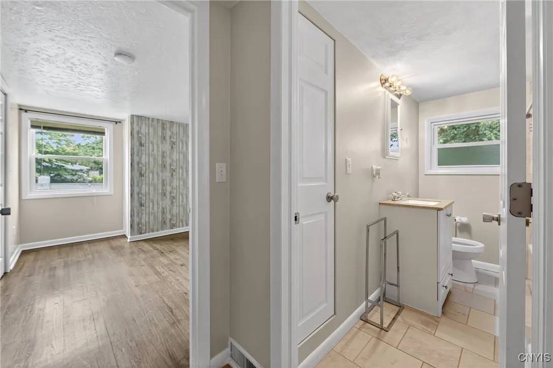 111 Patricia Lane, Cicero, New York 13212, Cicero, New York 13212, 3 Bedrooms Bedrooms, 9 Rooms Rooms,2 BathroomsBathrooms,Residential Lease,For Rent,111 Patricia Lane, Cicero, New York 13212,S1623875