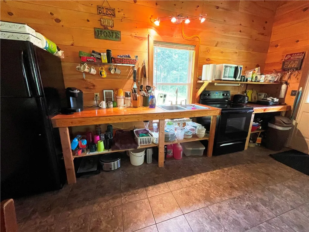 6039 State Highway 23, New Berlin, New York 13843, New Berlin, New York 13843, 3 Bedrooms Bedrooms, 4 Rooms Rooms,1 BathroomBathrooms,Residential,For Sale,6039 State Highway 23, New Berlin, New York 13843,R1623958