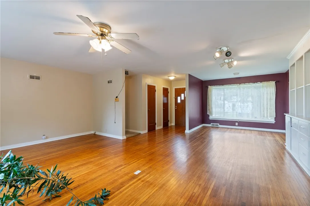 131 Rose Drive, Arcadia, New York 14513, Arcadia, New York 14513, 3 Bedrooms Bedrooms, 6 Rooms Rooms,2 BathroomsBathrooms,Residential,For Sale,131 Rose Drive, Arcadia, New York 14513,R1623751