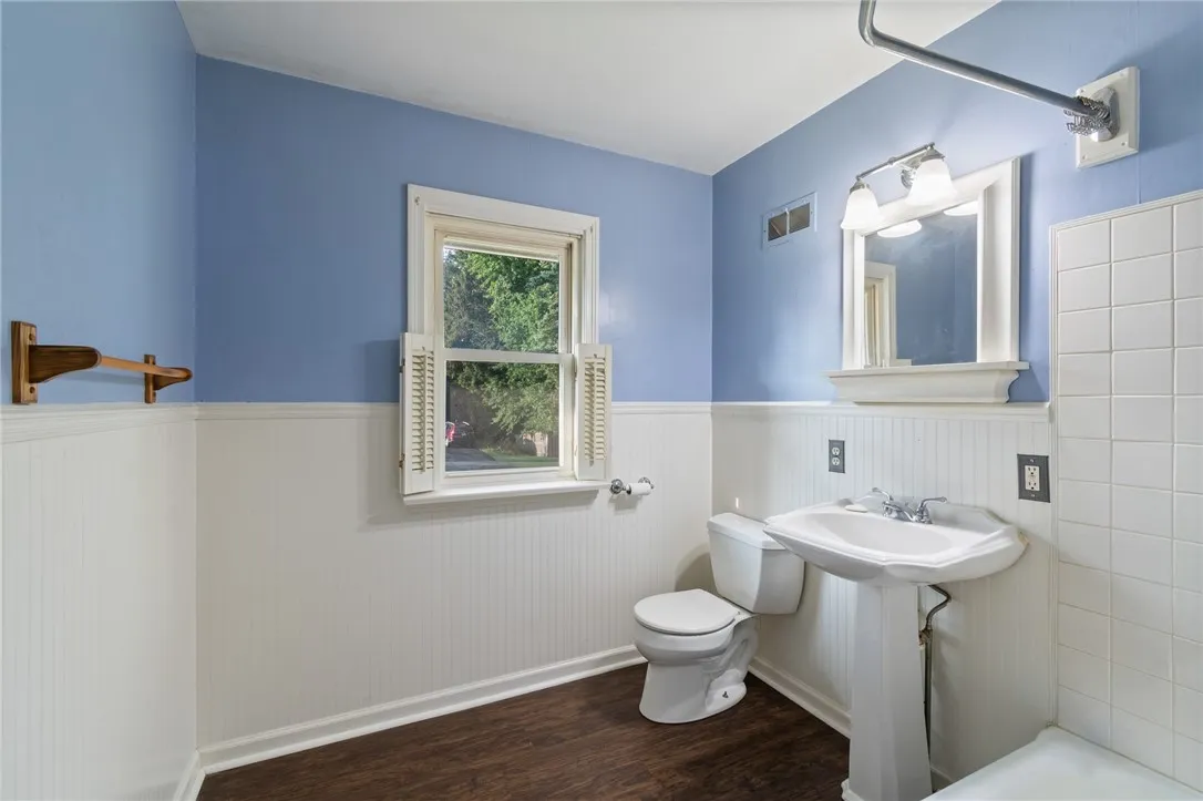 131 Rose Drive, Arcadia, New York 14513, Arcadia, New York 14513, 3 Bedrooms Bedrooms, 6 Rooms Rooms,2 BathroomsBathrooms,Residential,For Sale,131 Rose Drive, Arcadia, New York 14513,R1623751