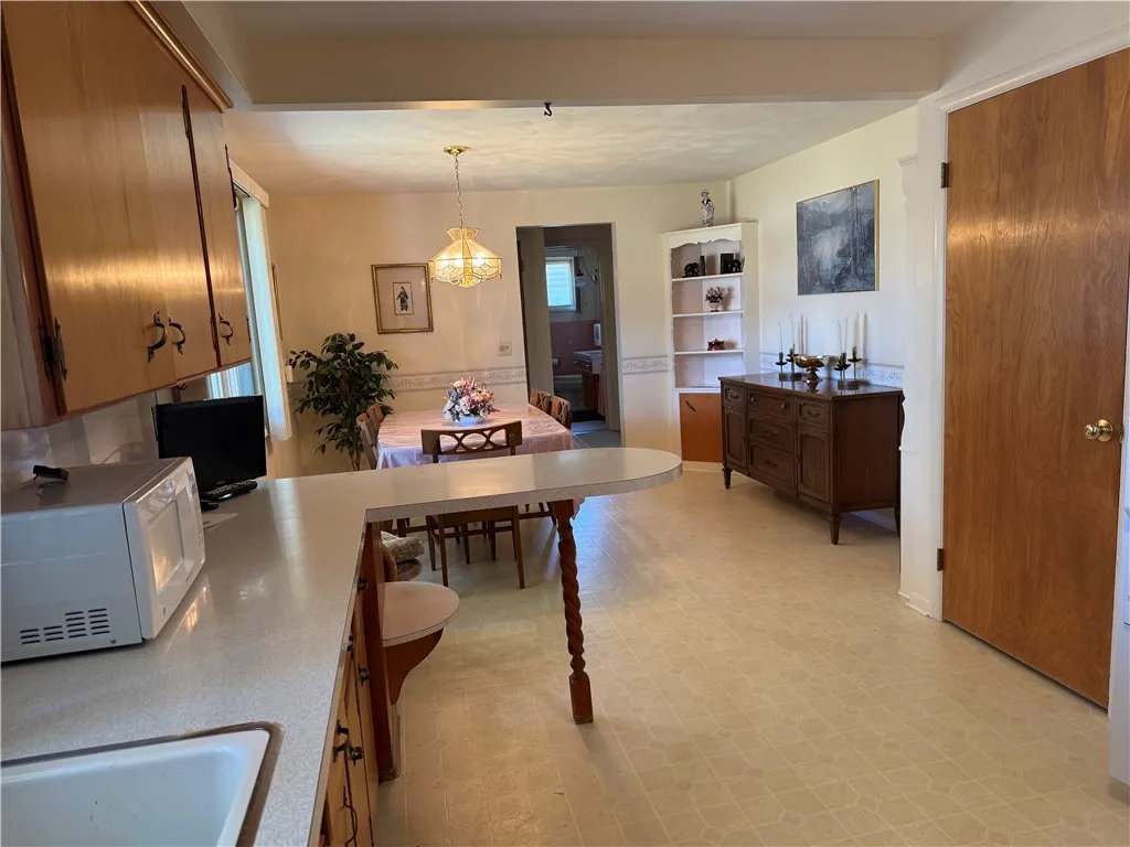 77 Peppermint Drive, Greece, New York 14615, Greece, New York 14615, 3 Bedrooms Bedrooms, 7 Rooms Rooms,1 BathroomBathrooms,Residential,For Sale,77 Peppermint Drive, Greece, New York 14615,R1623777