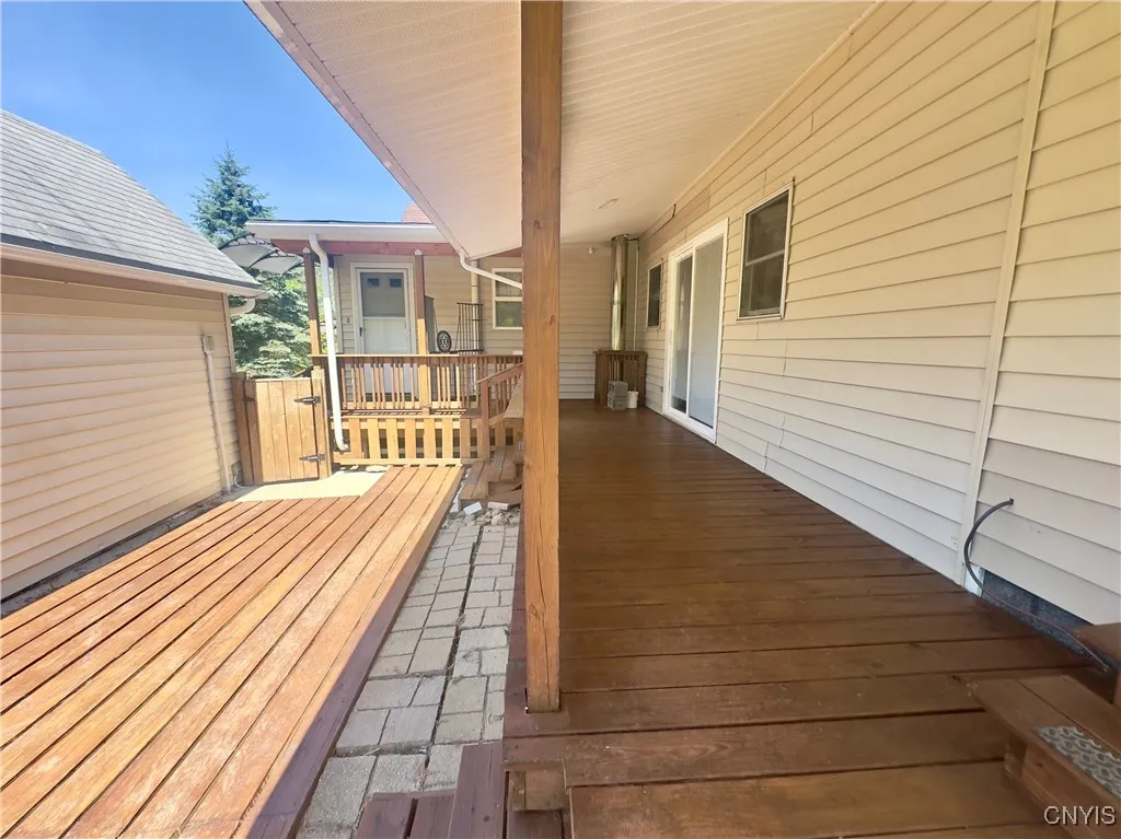 6126 Lowell Road, Westmoreland, New York 13440, Westmoreland, New York 13440, 5 Bedrooms Bedrooms, 9 Rooms Rooms,3 BathroomsBathrooms,Residential,For Sale,6126 Lowell Road, Westmoreland, New York 13440,S1621328