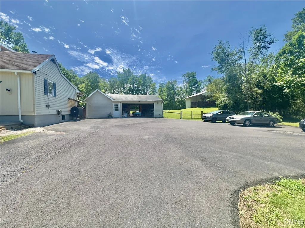6126 Lowell Road, Westmoreland, New York 13440, Westmoreland, New York 13440, 5 Bedrooms Bedrooms, ,3 BathroomsBathrooms,Residential,For Sale,6126 Lowell Road, Westmoreland, New York 13440,S1623968