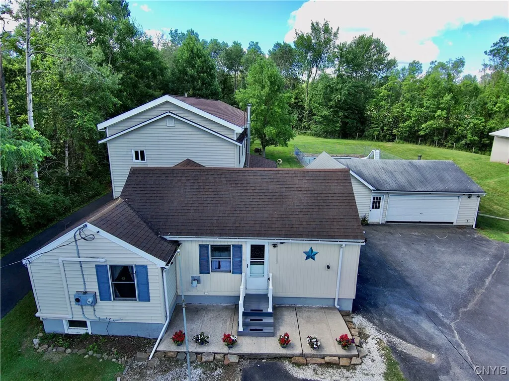 6126 Lowell Road, Westmoreland, New York 13440, Westmoreland, New York 13440, 5 Bedrooms Bedrooms, ,3 BathroomsBathrooms,Residential,For Sale,6126 Lowell Road, Westmoreland, New York 13440,S1623968