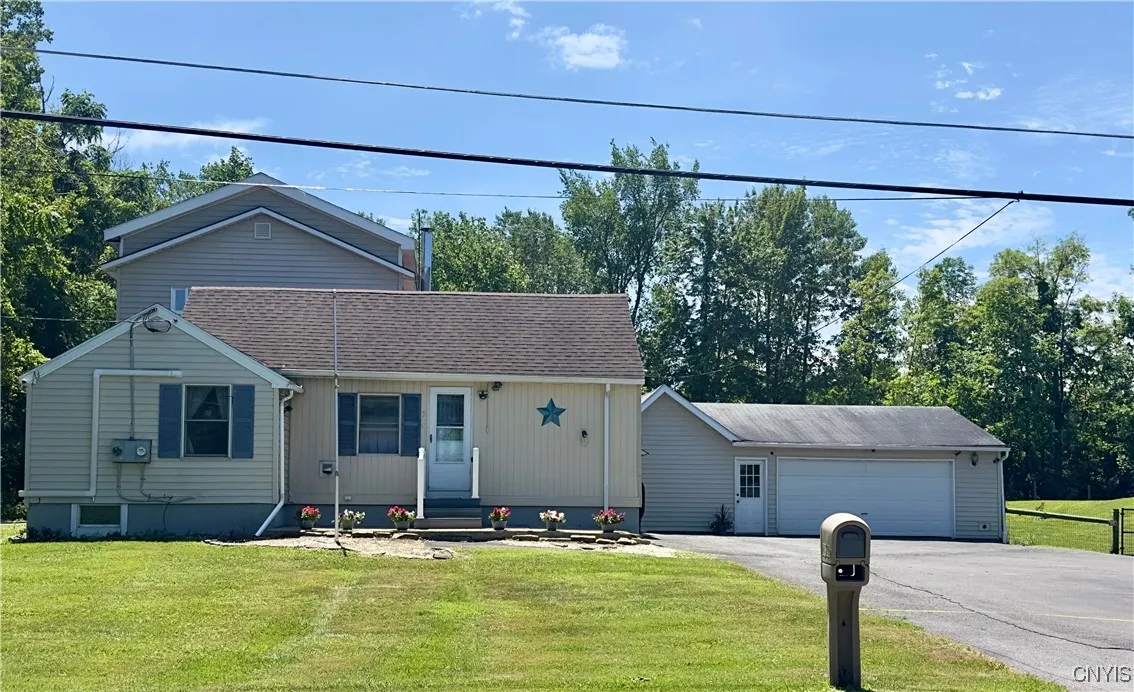 6126 Lowell Road, Westmoreland, New York 13440, Westmoreland, New York 13440, 5 Bedrooms Bedrooms, ,3 BathroomsBathrooms,Residential,For Sale,6126 Lowell Road, Westmoreland, New York 13440,S1623968