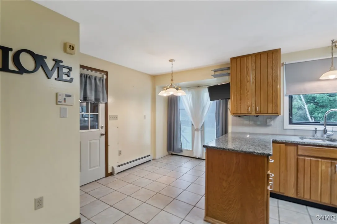 2 Monroe Boulevard, West Monroe, New York 13167, West Monroe, New York 13167, 3 Bedrooms Bedrooms, 9 Rooms Rooms,1 BathroomBathrooms,Residential,Closed,2 Monroe Boulevard, West Monroe, New York 13167,0,S1623921