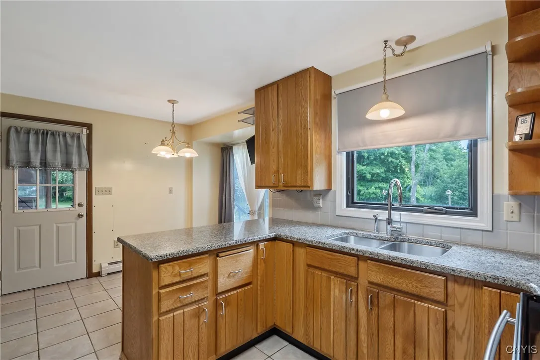 2 Monroe Boulevard, West Monroe, New York 13167, West Monroe, New York 13167, 3 Bedrooms Bedrooms, 9 Rooms Rooms,1 BathroomBathrooms,Residential,Closed,2 Monroe Boulevard, West Monroe, New York 13167,0,S1623921