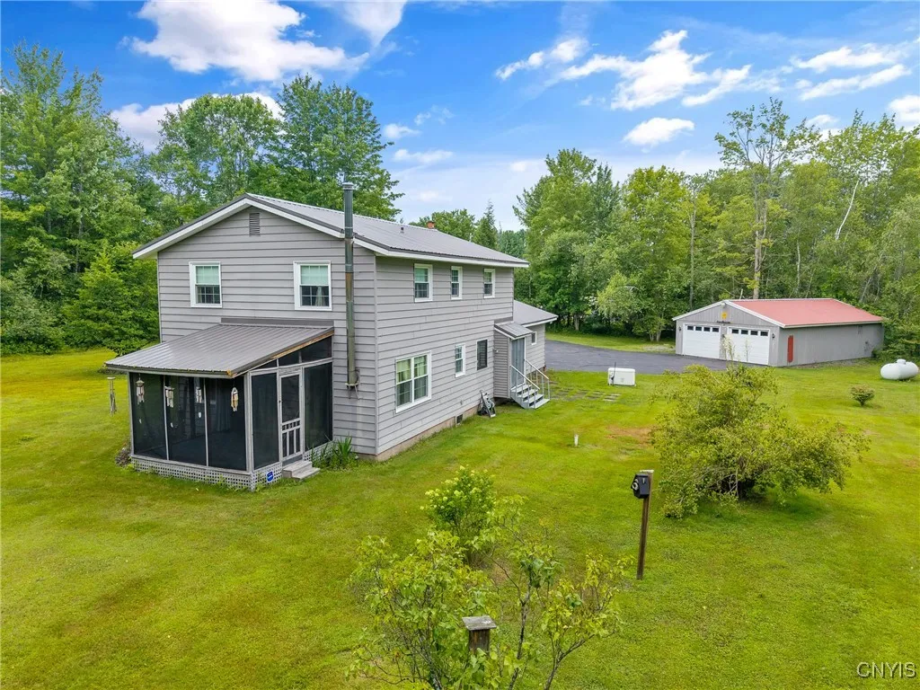 2 Monroe Boulevard, West Monroe, New York 13167, West Monroe, New York 13167, 3 Bedrooms Bedrooms, 9 Rooms Rooms,1 BathroomBathrooms,Residential,Closed,2 Monroe Boulevard, West Monroe, New York 13167,0,S1623921