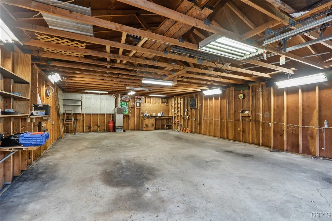 2 Monroe Boulevard, West Monroe, New York 13167, West Monroe, New York 13167, 3 Bedrooms Bedrooms, 9 Rooms Rooms,1 BathroomBathrooms,Residential,Closed,2 Monroe Boulevard, West Monroe, New York 13167,0,S1623921