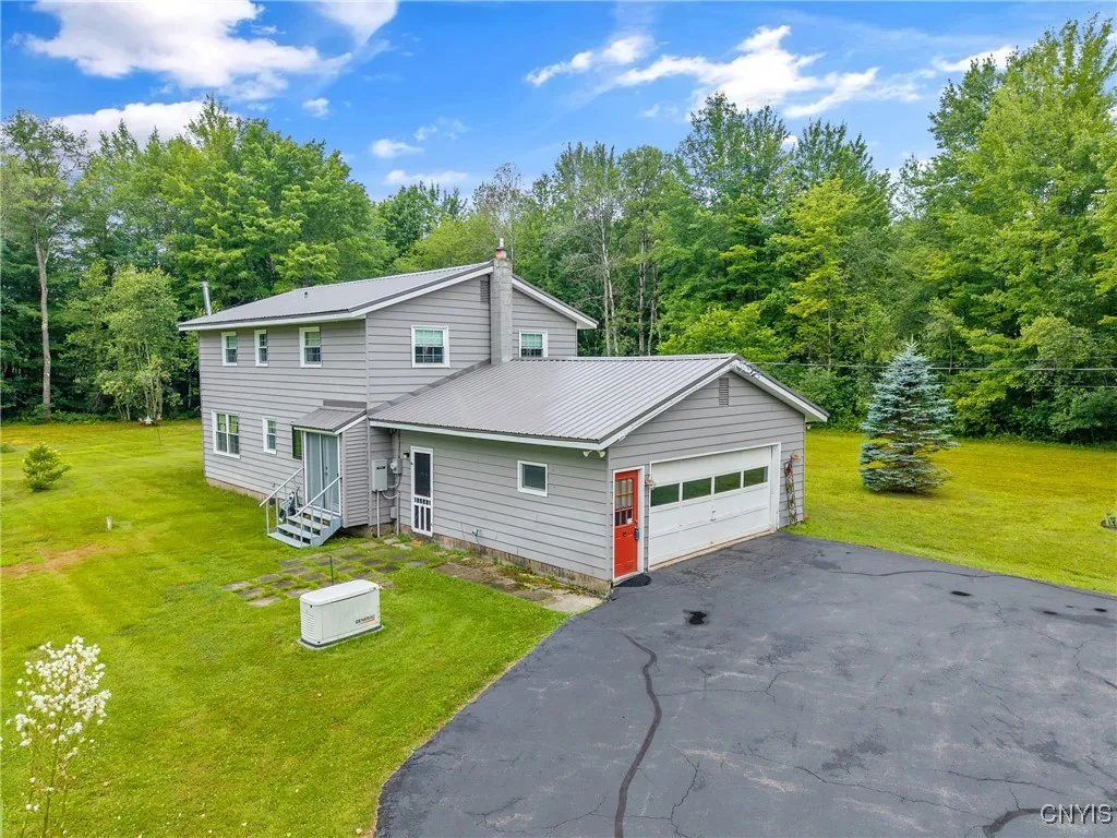 2 Monroe Boulevard, West Monroe, New York 13167, West Monroe, New York 13167, 3 Bedrooms Bedrooms, 9 Rooms Rooms,1 BathroomBathrooms,Residential,Closed,2 Monroe Boulevard, West Monroe, New York 13167,0,S1623921