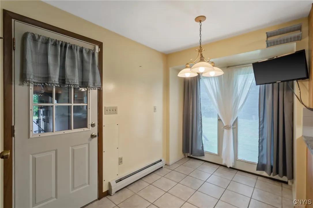 2 Monroe Boulevard, West Monroe, New York 13167, West Monroe, New York 13167, 3 Bedrooms Bedrooms, 9 Rooms Rooms,1 BathroomBathrooms,Residential,Closed,2 Monroe Boulevard, West Monroe, New York 13167,0,S1623921