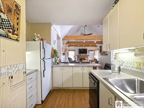 4483 Old Road Camelot 4483, French Creek, New York, French Creek, New York 14724, 1 Bedroom Bedrooms, 7 Rooms Rooms,3 BathroomsBathrooms,Residential,For Sale,4483 Old Road Camelot 4483, French Creek, New York,R1623780