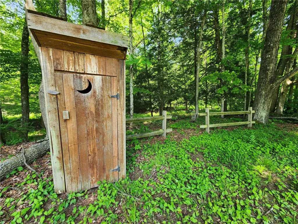 1305 Wyncoop Creek Road, Chemung, New York 14825, Chemung, New York 14825, 3 Bedrooms Bedrooms, 11 Rooms Rooms,1 BathroomBathrooms,Residential,Closed,1305 Wyncoop Creek Road, Chemung, New York 14825,0,R1623991