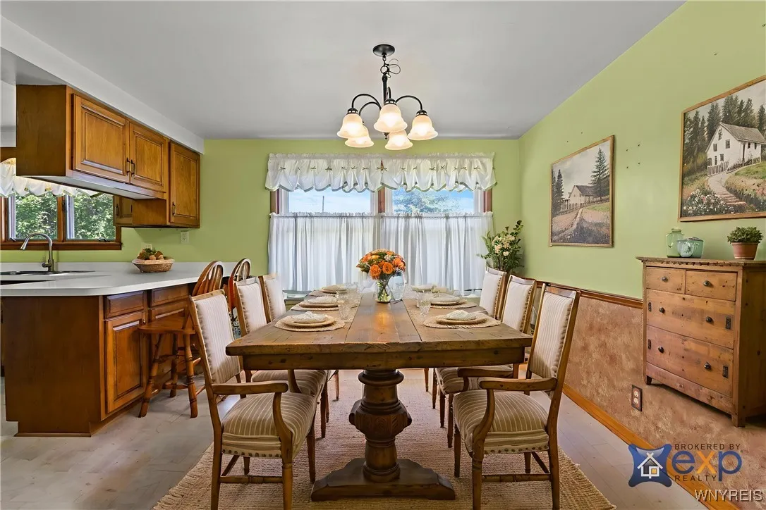 559 Mapleview Road, Cheektowaga, New York 14225, Cheektowaga, New York 14225, 3 Bedrooms Bedrooms, 7 Rooms Rooms,1 BathroomBathrooms,Residential,For Sale,559 Mapleview Road, Cheektowaga, New York 14225,B1623963