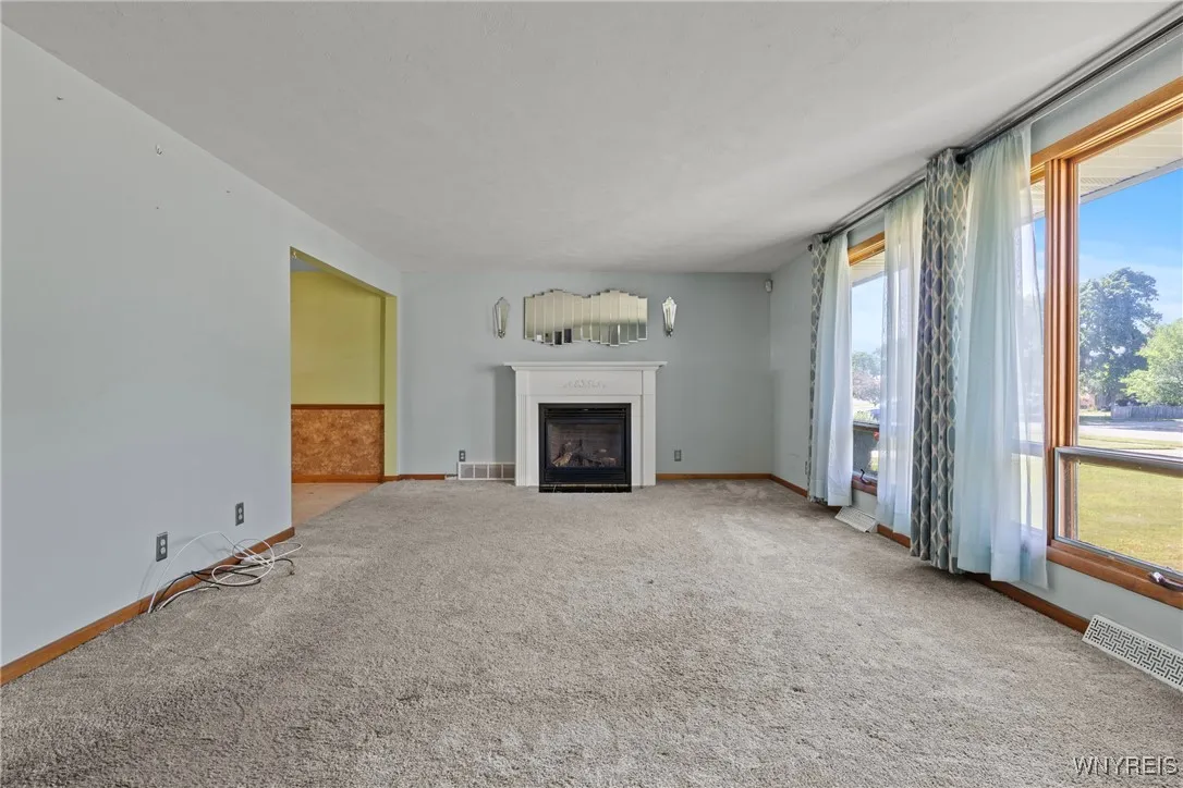 559 Mapleview Road, Cheektowaga, New York 14225, Cheektowaga, New York 14225, 3 Bedrooms Bedrooms, 7 Rooms Rooms,1 BathroomBathrooms,Residential,For Sale,559 Mapleview Road, Cheektowaga, New York 14225,B1623963