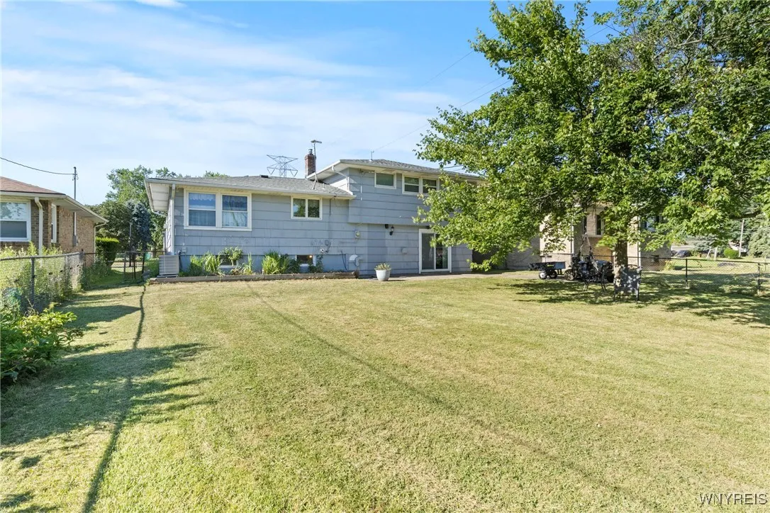 559 Mapleview Road, Cheektowaga, New York 14225, Cheektowaga, New York 14225, 3 Bedrooms Bedrooms, 7 Rooms Rooms,1 BathroomBathrooms,Residential,For Sale,559 Mapleview Road, Cheektowaga, New York 14225,B1623963