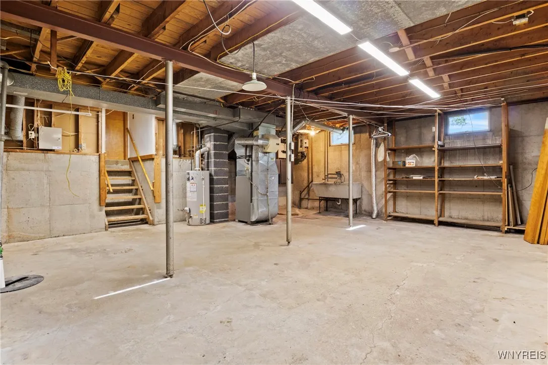 559 Mapleview Road, Cheektowaga, New York 14225, Cheektowaga, New York 14225, 3 Bedrooms Bedrooms, 7 Rooms Rooms,1 BathroomBathrooms,Residential,For Sale,559 Mapleview Road, Cheektowaga, New York 14225,B1623963