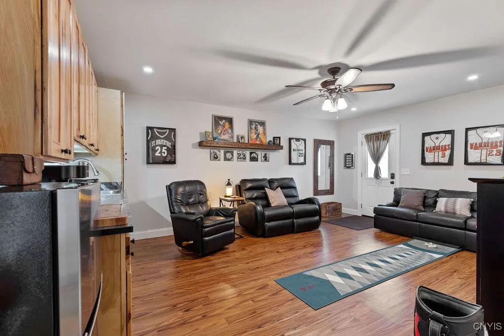 7597 Manor Lane, Clay, New York 13088, Clay, New York 13088, 3 Bedrooms Bedrooms, 7 Rooms Rooms,3 BathroomsBathrooms,Residential,For Sale,7597 Manor Lane, Clay, New York 13088,S1623948