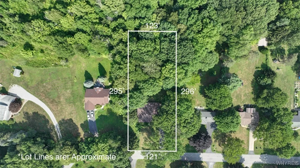 215 Hilltop Drive, Elma, New York 14059, Elma, New York 14059, 4 Bedrooms Bedrooms, 11 Rooms Rooms,2 BathroomsBathrooms,Residential,For Sale,215 Hilltop Drive, Elma, New York 14059,B1623929