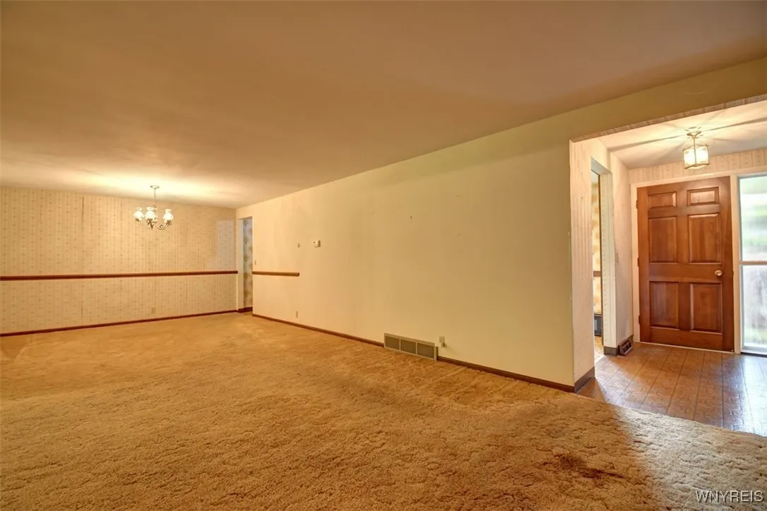 215 Hilltop Drive, Elma, New York 14059, Elma, New York 14059, 4 Bedrooms Bedrooms, 11 Rooms Rooms,2 BathroomsBathrooms,Residential,For Sale,215 Hilltop Drive, Elma, New York 14059,B1623929