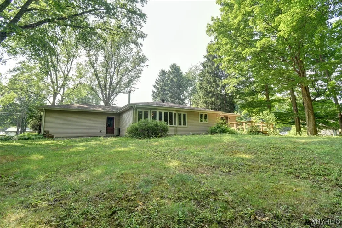 215 Hilltop Drive, Elma, New York 14059, Elma, New York 14059, 4 Bedrooms Bedrooms, 11 Rooms Rooms,2 BathroomsBathrooms,Residential,For Sale,215 Hilltop Drive, Elma, New York 14059,B1623929