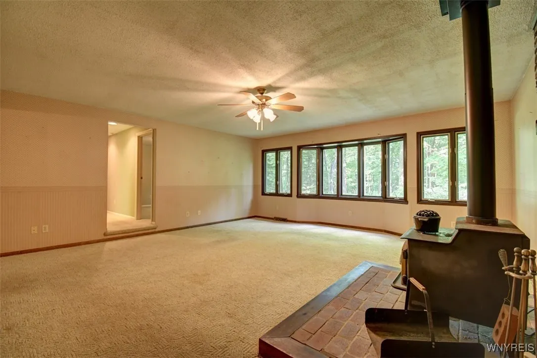 215 Hilltop Drive, Elma, New York 14059, Elma, New York 14059, 4 Bedrooms Bedrooms, 11 Rooms Rooms,2 BathroomsBathrooms,Residential,For Sale,215 Hilltop Drive, Elma, New York 14059,B1623929