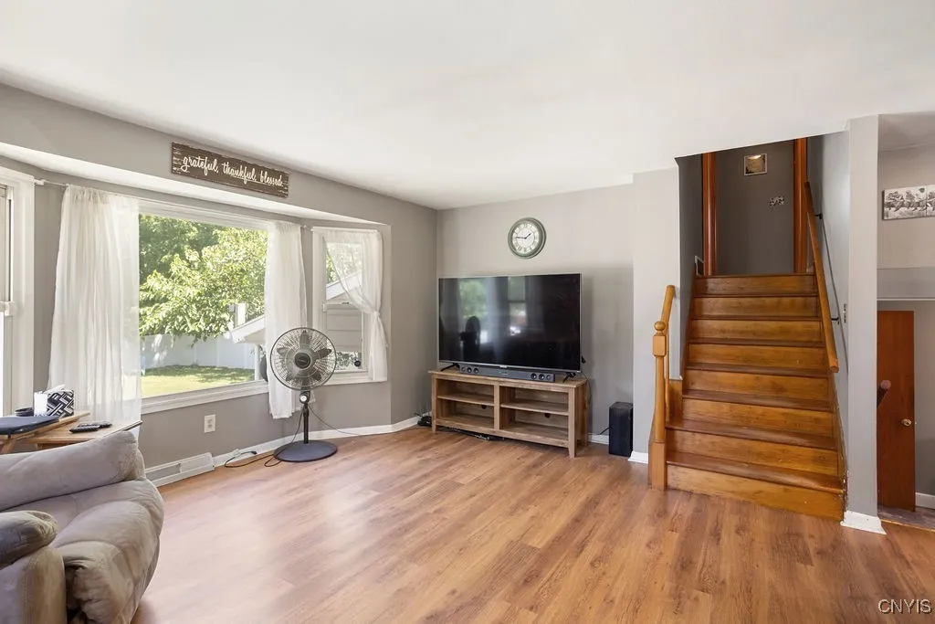 150 Glendale Avenue, Salina, New York 13088, Salina, New York 13088, 3 Bedrooms Bedrooms, 6 Rooms Rooms,2 BathroomsBathrooms,Residential,For Sale,150 Glendale Avenue, Salina, New York 13088,S1623993