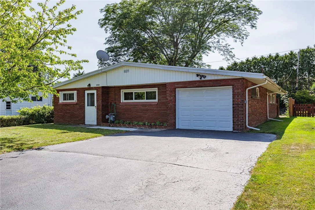 2381 Long Pond Road, Gates, New York 14606, Gates, New York 14606, 3 Bedrooms Bedrooms, 7 Rooms Rooms,1 BathroomBathrooms,Residential,For Sale,2381 Long Pond Road, Gates, New York 14606,R1624027