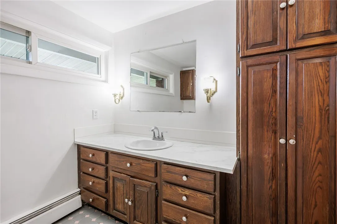 2381 Long Pond Road, Gates, New York 14606, Gates, New York 14606, 3 Bedrooms Bedrooms, 7 Rooms Rooms,1 BathroomBathrooms,Residential,For Sale,2381 Long Pond Road, Gates, New York 14606,R1624027