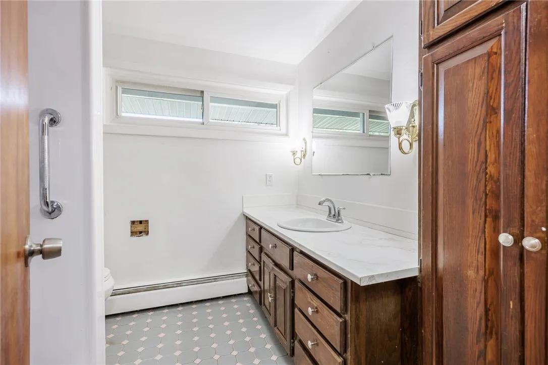 2381 Long Pond Road, Gates, New York 14606, Gates, New York 14606, 3 Bedrooms Bedrooms, 7 Rooms Rooms,1 BathroomBathrooms,Residential,For Sale,2381 Long Pond Road, Gates, New York 14606,R1624027