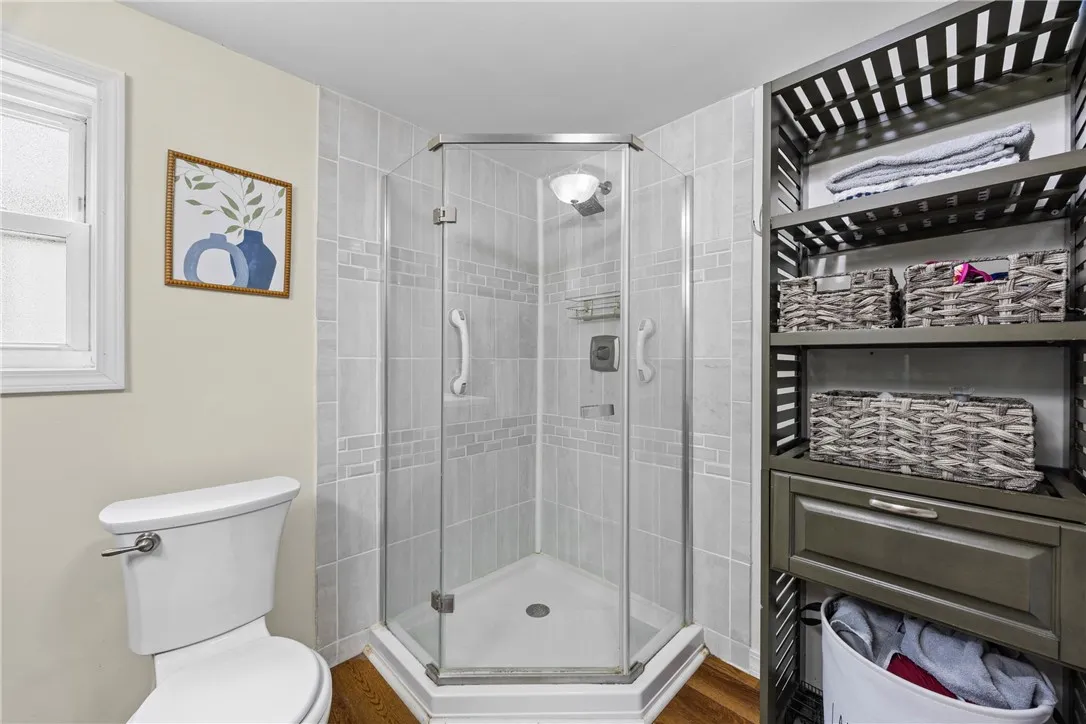 11 Orchard Street, Galen, New York 14433, Galen, New York 14433, 4 Bedrooms Bedrooms, 7 Rooms Rooms,1 BathroomBathrooms,Residential,For Sale,11 Orchard Street, Galen, New York 14433,R1623096