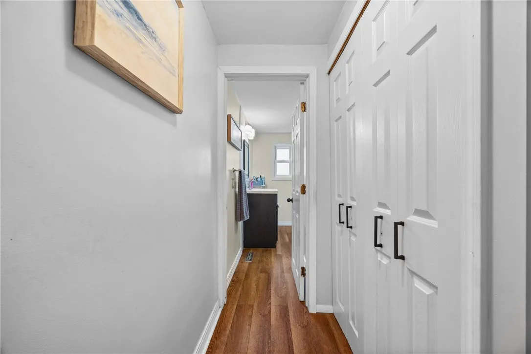 11 Orchard Street, Galen, New York 14433, Galen, New York 14433, 4 Bedrooms Bedrooms, 7 Rooms Rooms,1 BathroomBathrooms,Residential,For Sale,11 Orchard Street, Galen, New York 14433,R1623096