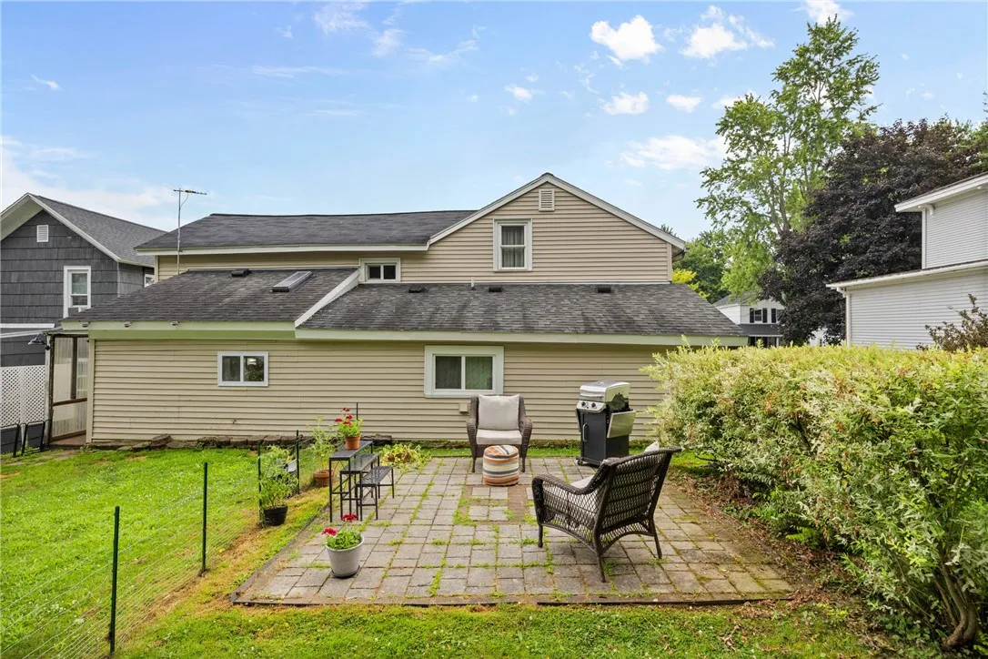 11 Orchard Street, Galen, New York 14433, Galen, New York 14433, 4 Bedrooms Bedrooms, 7 Rooms Rooms,1 BathroomBathrooms,Residential,For Sale,11 Orchard Street, Galen, New York 14433,R1623096