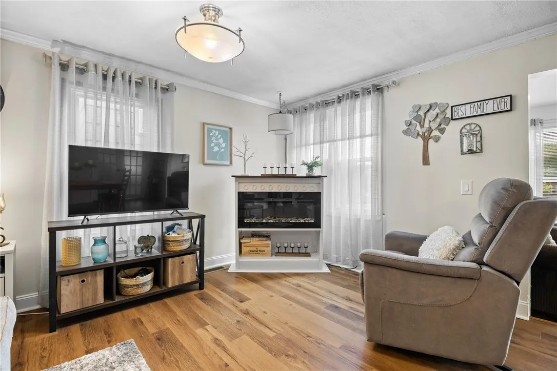 11 Orchard Street, Galen, New York 14433, Galen, New York 14433, 4 Bedrooms Bedrooms, 7 Rooms Rooms,1 BathroomBathrooms,Residential,For Sale,11 Orchard Street, Galen, New York 14433,R1623096