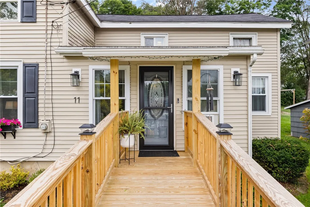 11 Orchard Street, Galen, New York 14433, Galen, New York 14433, 4 Bedrooms Bedrooms, 7 Rooms Rooms,1 BathroomBathrooms,Residential,For Sale,11 Orchard Street, Galen, New York 14433,R1623096