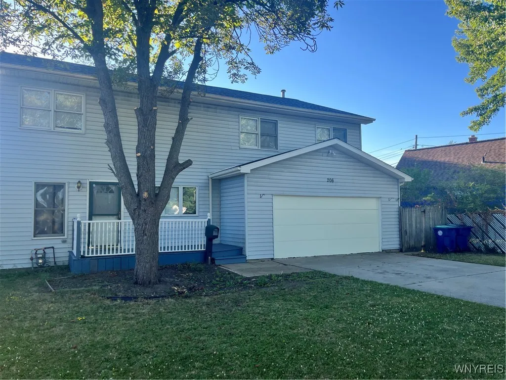 206 Hillcrest Drive, Amherst, New York 14226, Amherst, New York 14226, 4 Bedrooms Bedrooms, 9 Rooms Rooms,2 BathroomsBathrooms,Residential Lease,For Rent,206 Hillcrest Drive, Amherst, New York 14226,B1623952