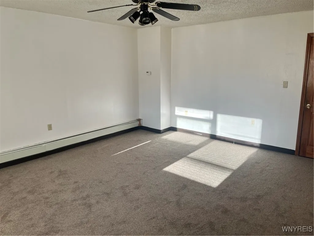 206 Hillcrest Drive, Amherst, New York 14226, Amherst, New York 14226, 4 Bedrooms Bedrooms, 9 Rooms Rooms,2 BathroomsBathrooms,Residential Lease,For Rent,206 Hillcrest Drive, Amherst, New York 14226,B1623952
