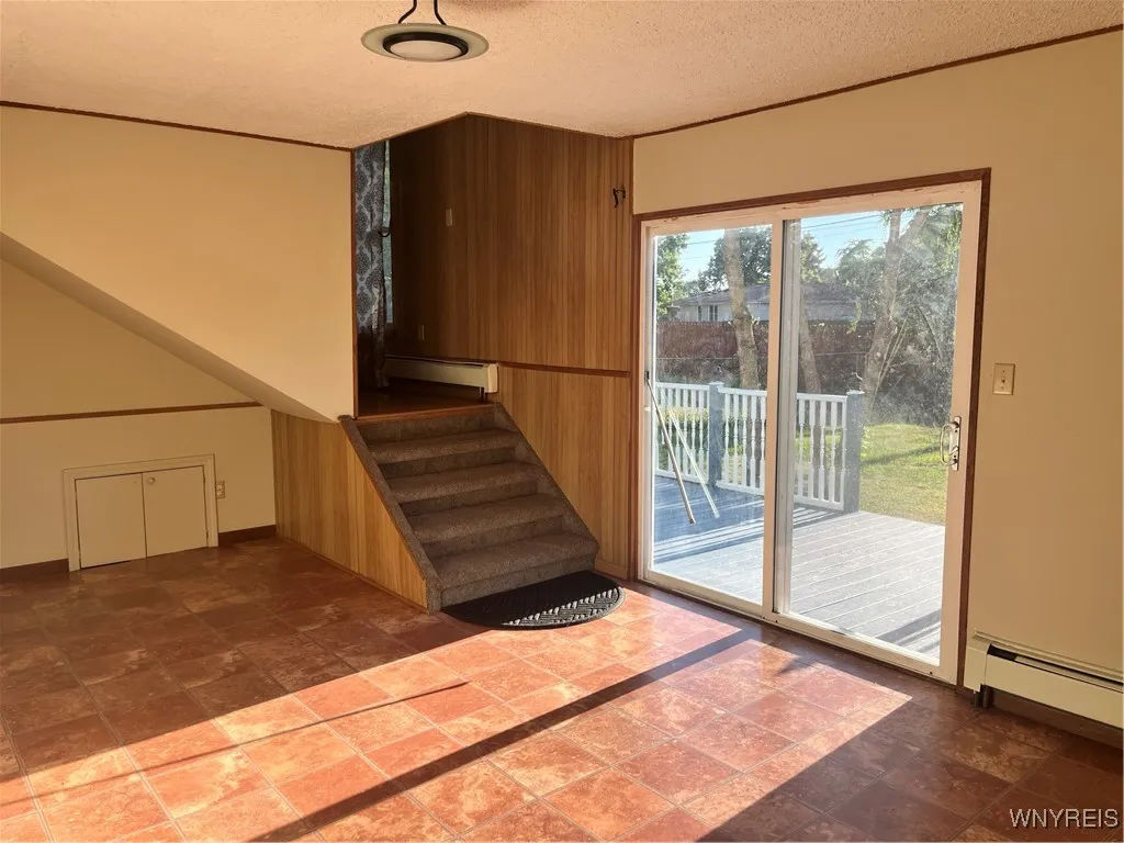 206 Hillcrest Drive, Amherst, New York 14226, Amherst, New York 14226, 4 Bedrooms Bedrooms, 9 Rooms Rooms,2 BathroomsBathrooms,Residential Lease,For Rent,206 Hillcrest Drive, Amherst, New York 14226,B1623952