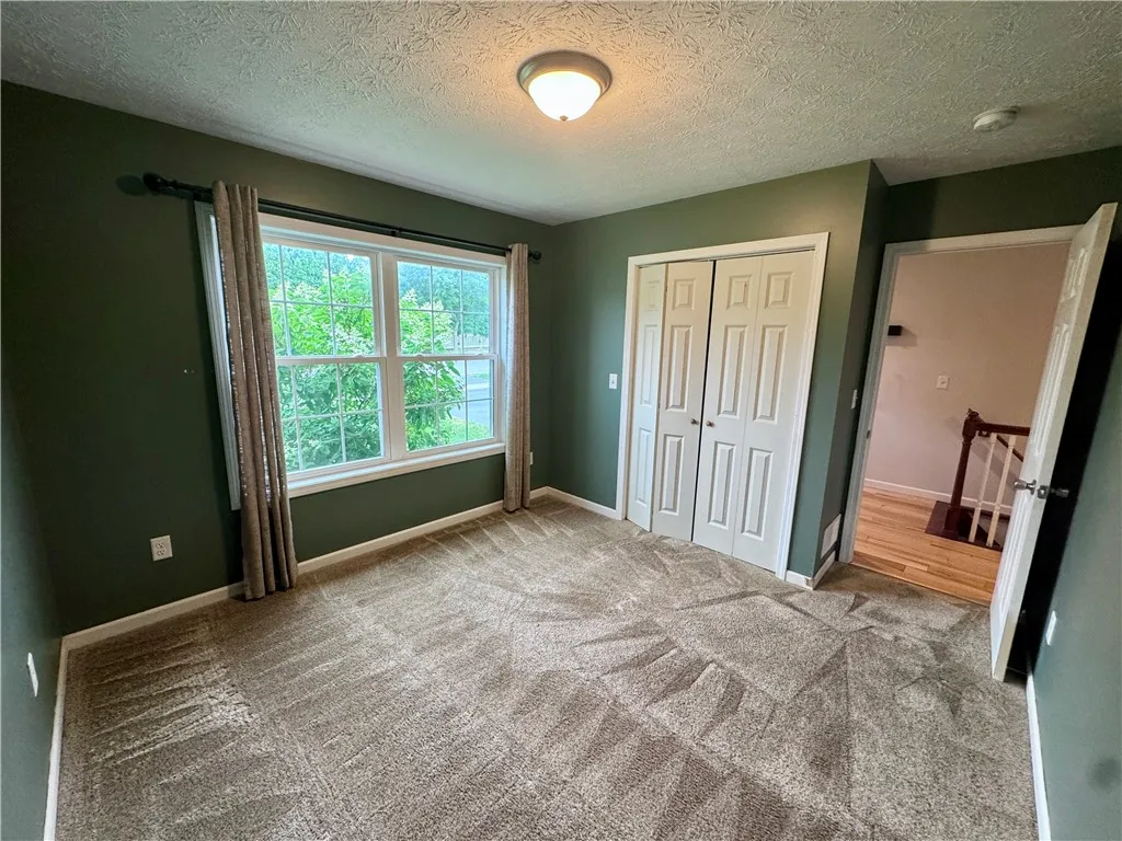 3 Ivy Lane, Geneseo, New York 14454, Geneseo, New York 14454, 3 Bedrooms Bedrooms, 8 Rooms Rooms,2 BathroomsBathrooms,Residential,For Sale,3 Ivy Lane, Geneseo, New York 14454,R1623926