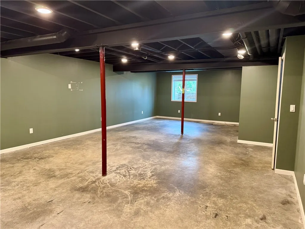 3 Ivy Lane, Geneseo, New York 14454, Geneseo, New York 14454, 3 Bedrooms Bedrooms, 8 Rooms Rooms,2 BathroomsBathrooms,Residential,For Sale,3 Ivy Lane, Geneseo, New York 14454,R1623926