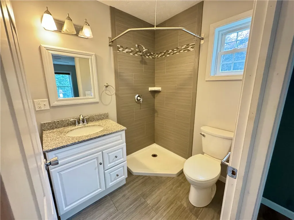 3 Ivy Lane, Geneseo, New York 14454, Geneseo, New York 14454, 3 Bedrooms Bedrooms, 8 Rooms Rooms,2 BathroomsBathrooms,Residential,For Sale,3 Ivy Lane, Geneseo, New York 14454,R1623926
